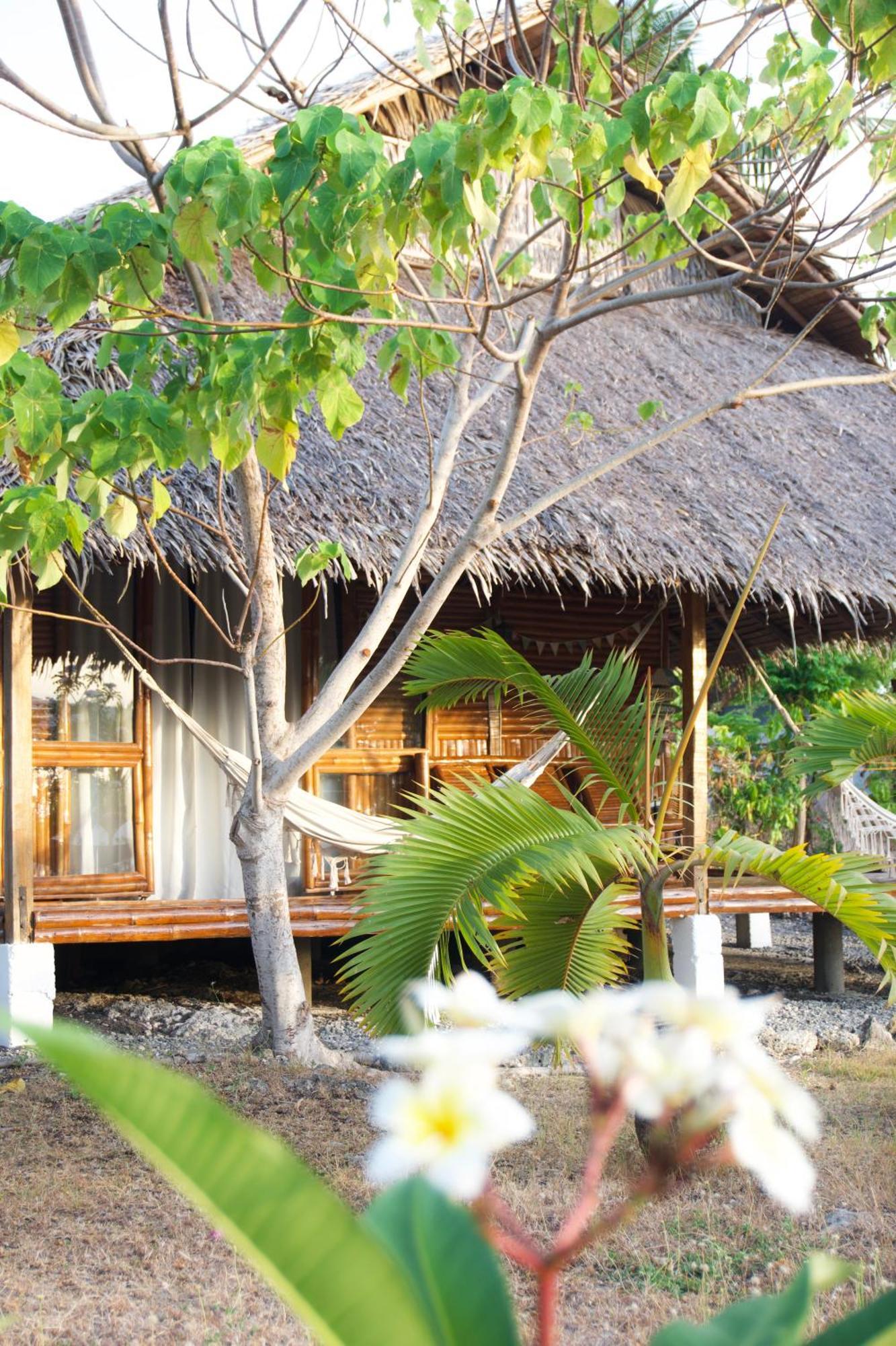 Tongo Hill Cottages Moalboal Exterior photo
